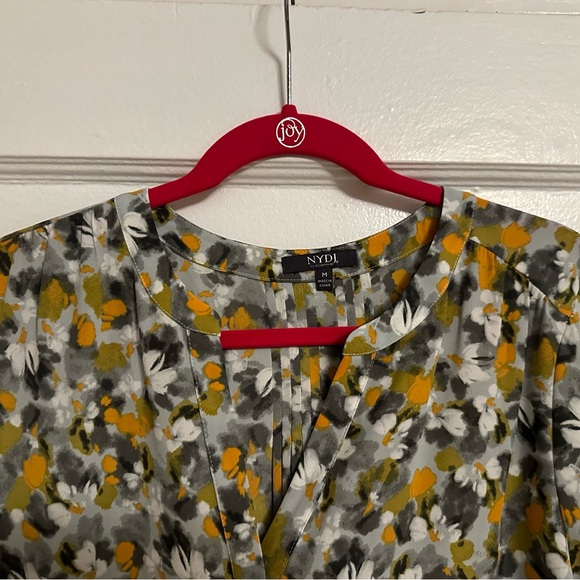 Like New Gray Floral Top by NYDJ, Size M. - Picture 3 of 6